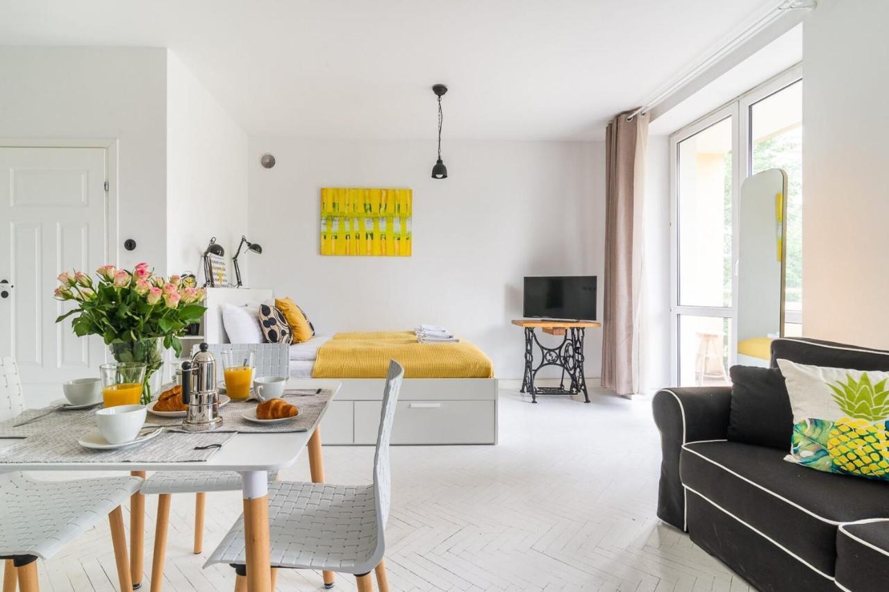 Rent Like Home - Wilcza 22A Варшава Екстериор снимка
