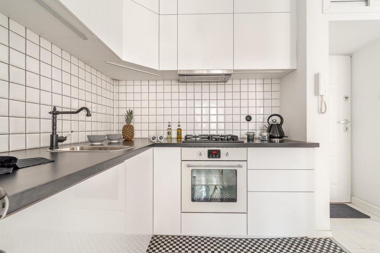 Rent Like Home - Wilcza 22A Варшава Екстериор снимка